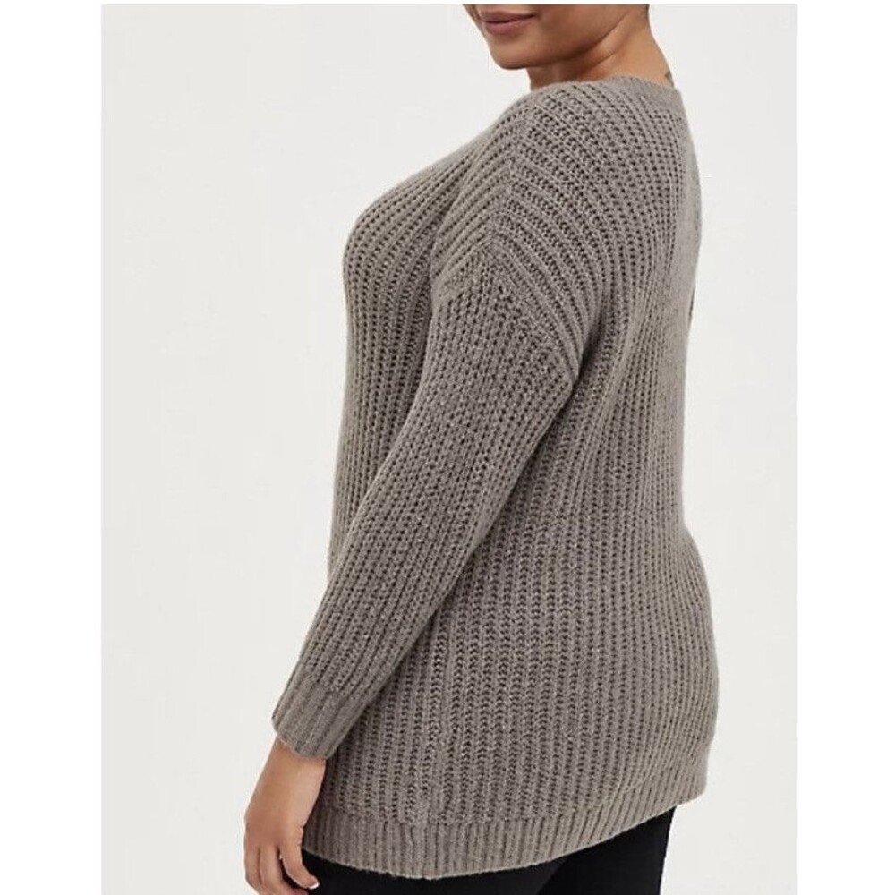 New Torrid Women’s Gray Heavy Knit Long Sleeve Sweater, Top Size 1  - Picture 7 of 10